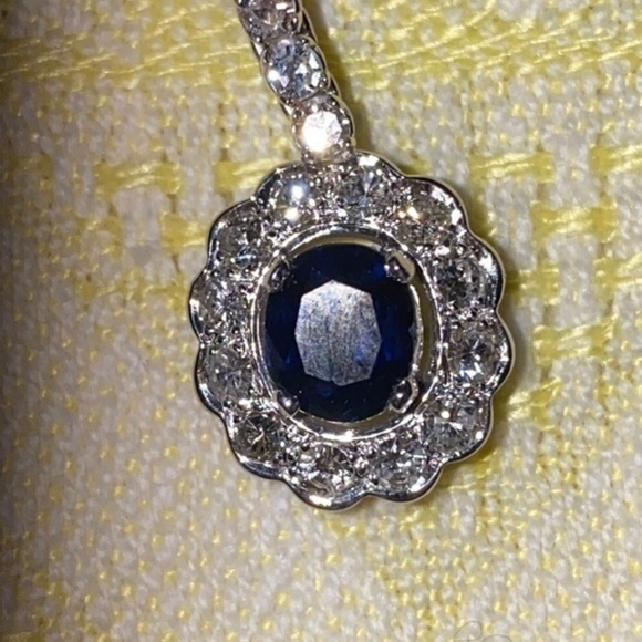 Dimond Sapphire peacock earrings ! Beautiful design Jewellery add to collection - Picture 8 of 9